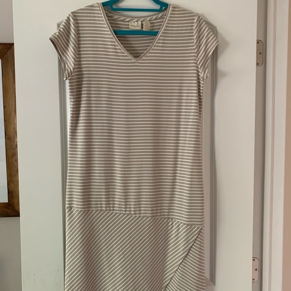 CHICO’S tee dress - Picture 5 of 9